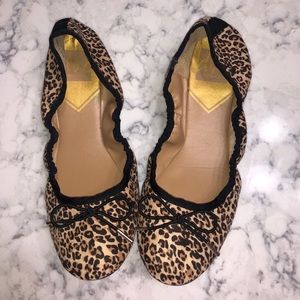 LIKE NEW Dv8 Cheetah Print Flats